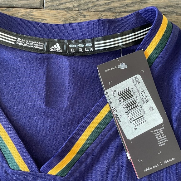 RARE Adidas New Orleans Pelicans NOLA Holiday - Picture 3 of 6
